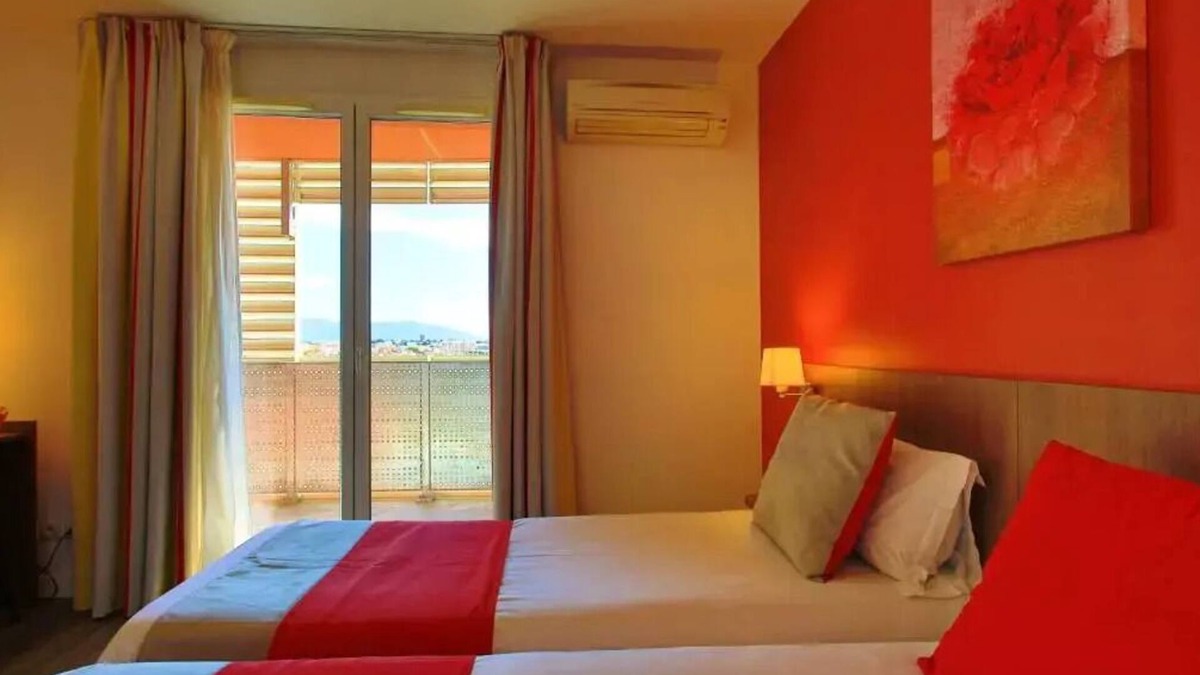 Clemenceau Apartment | Appart'Hotel Sea & Golf City Perpignan Center* - Comfort Twin Studio 1 or 2 People Balcony
