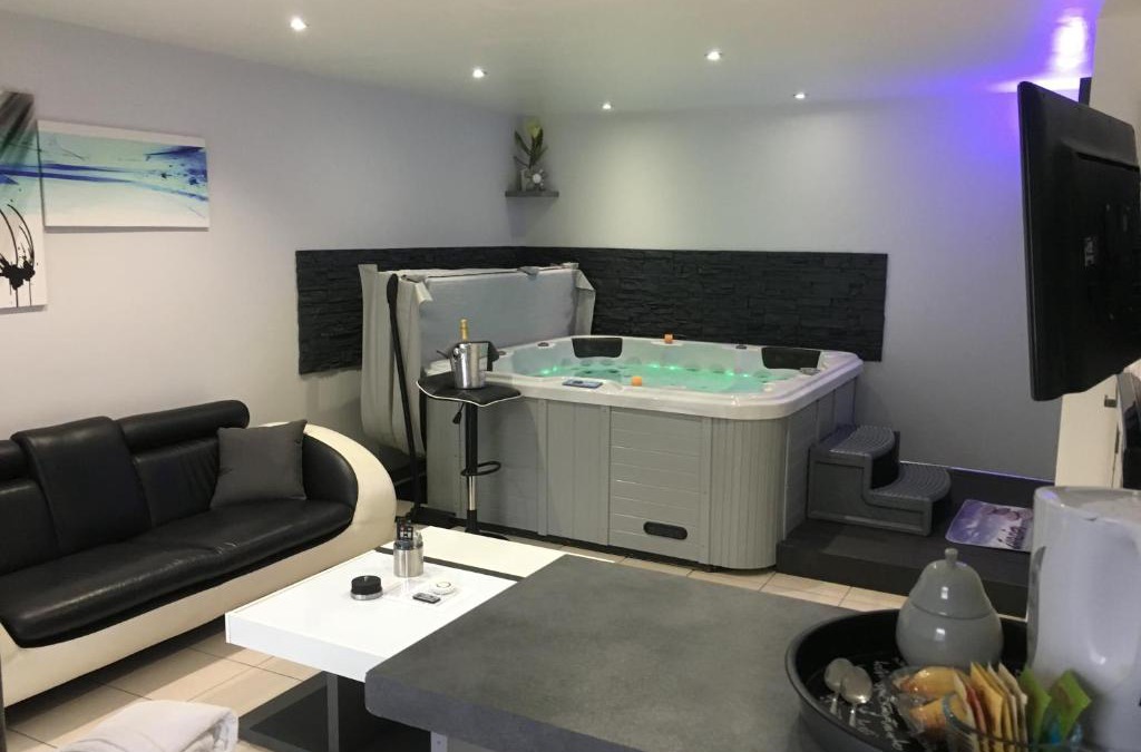Lalande-Grand Selve Apartment | Appart&Spa