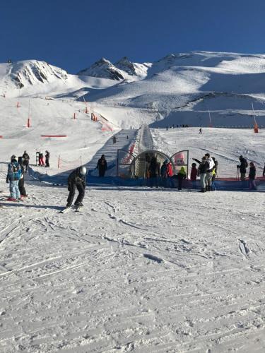 Gouaux-de-Larboust Apartment | Appart Station de ski Peyragudes versant Les Agudes - 6 pers