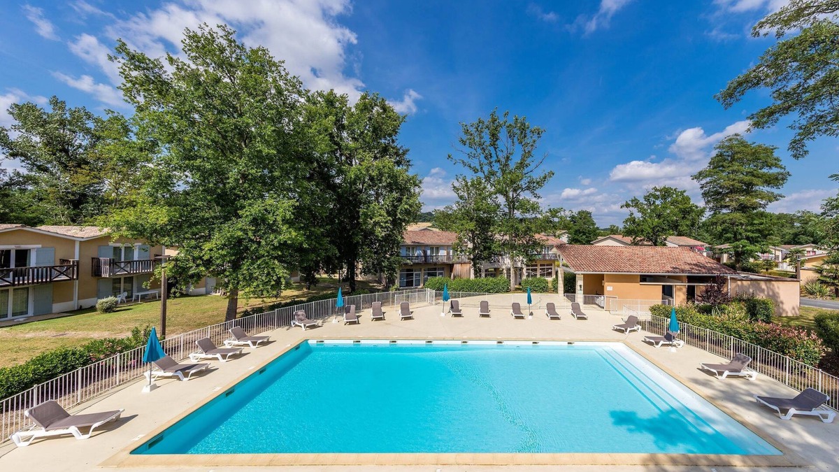 Barbaste Condo | Appart Sur Le Cours De Golf + 3 Piscines Sur Place