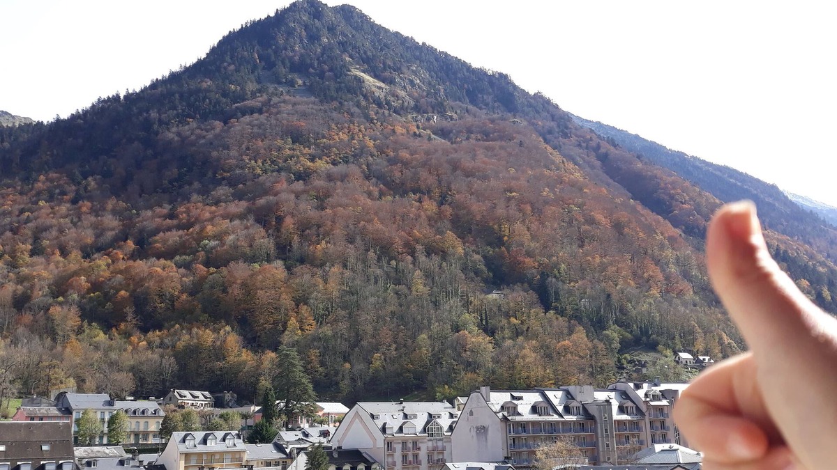 Cauterets Apartment | Appart.T3 Plein CENTRE, bright, 3*, 2 bedrooms, basement parking, mountain VIEW