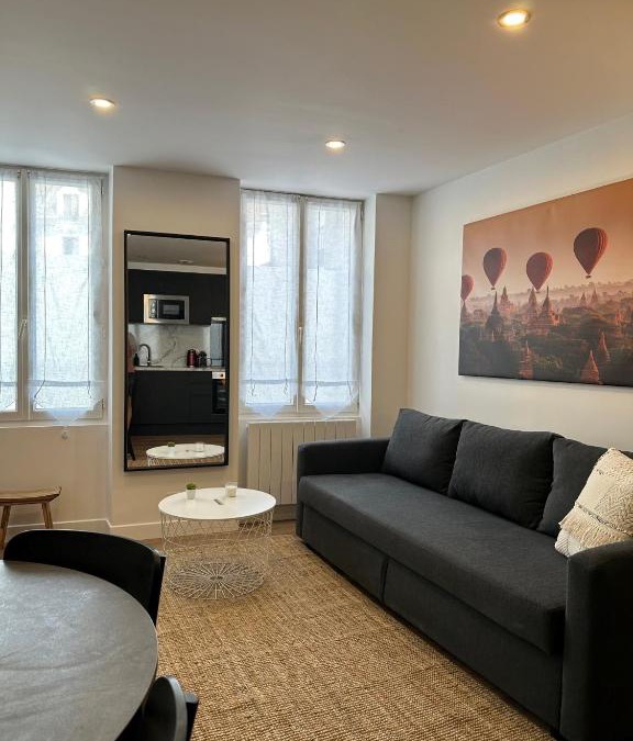La Ferte-Gaucher Apartment | Appart' Terrasse plein centre