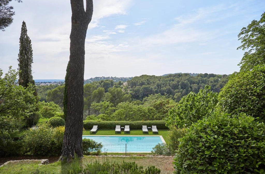 Est Apartment | Appart13 piscine chauffée de luxe Belvoir13 à 10 min d Aix