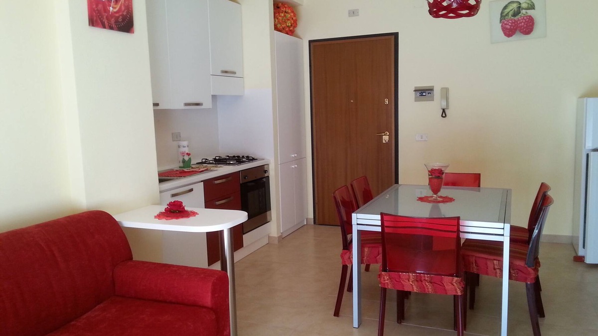 San Tommaso Tre Archi Apartment | Appartamento Prima Fila Mare