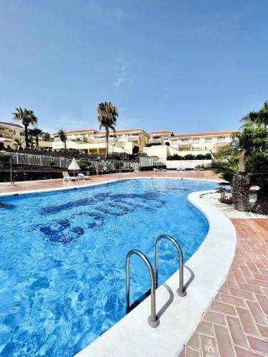 Chayofa Apartment | Appartamento con piscina a 7 min da Los Cristianos