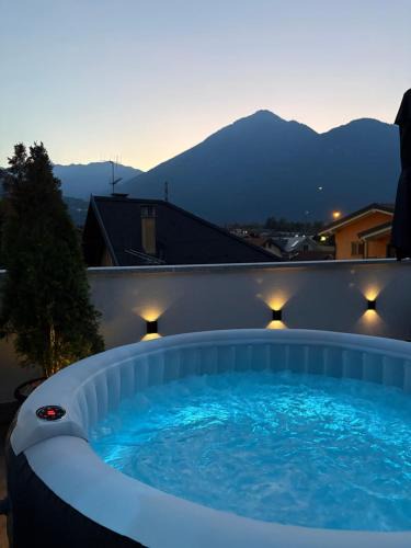 Domodossola Apartment | Appartamento con Terrazza e Jacuzzi Privata