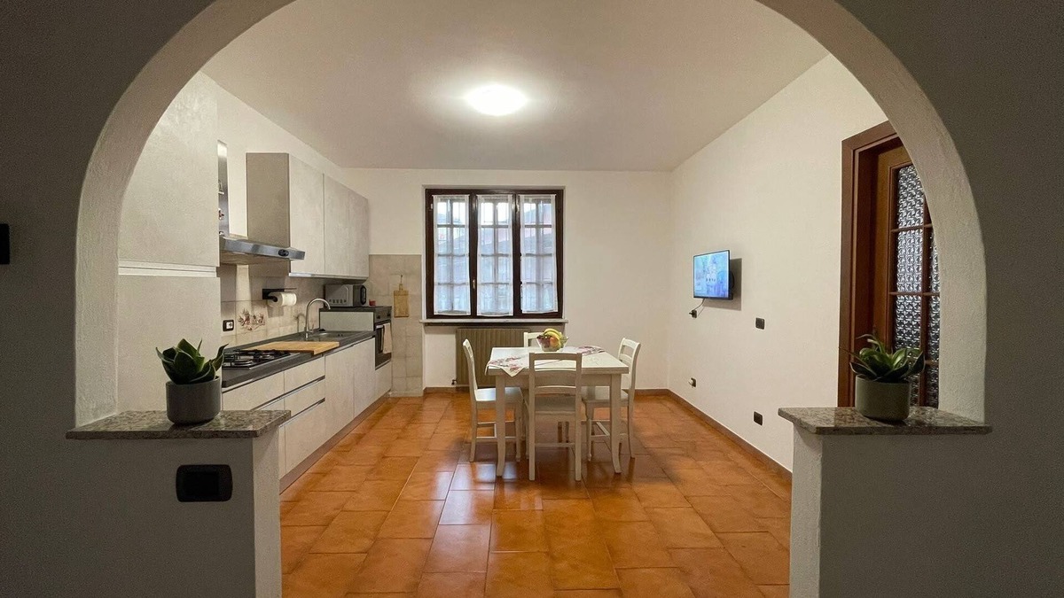 Oleggio Apartment | Appartamento in Oleggio with pool view and garden. Carpe diem and dont lose ti