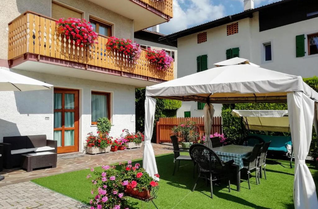 Coredo Apartment | Appartamento "Laghet" a piano terra con giardino