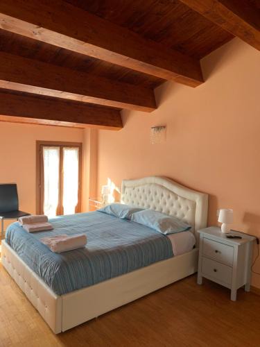 Lugo Apartment | Appartamento Luce- 2 camere da letto-Centro storico-Parcheggio privato gratuito