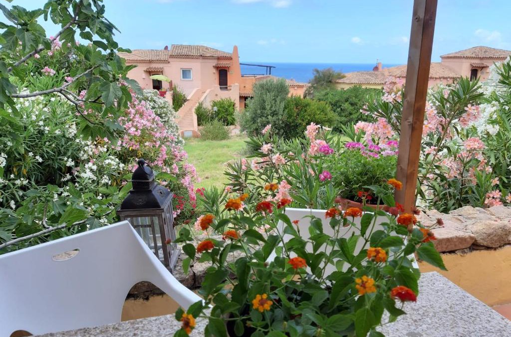 Canneddi House | Appartamento panoramico Calarossa Sardegna