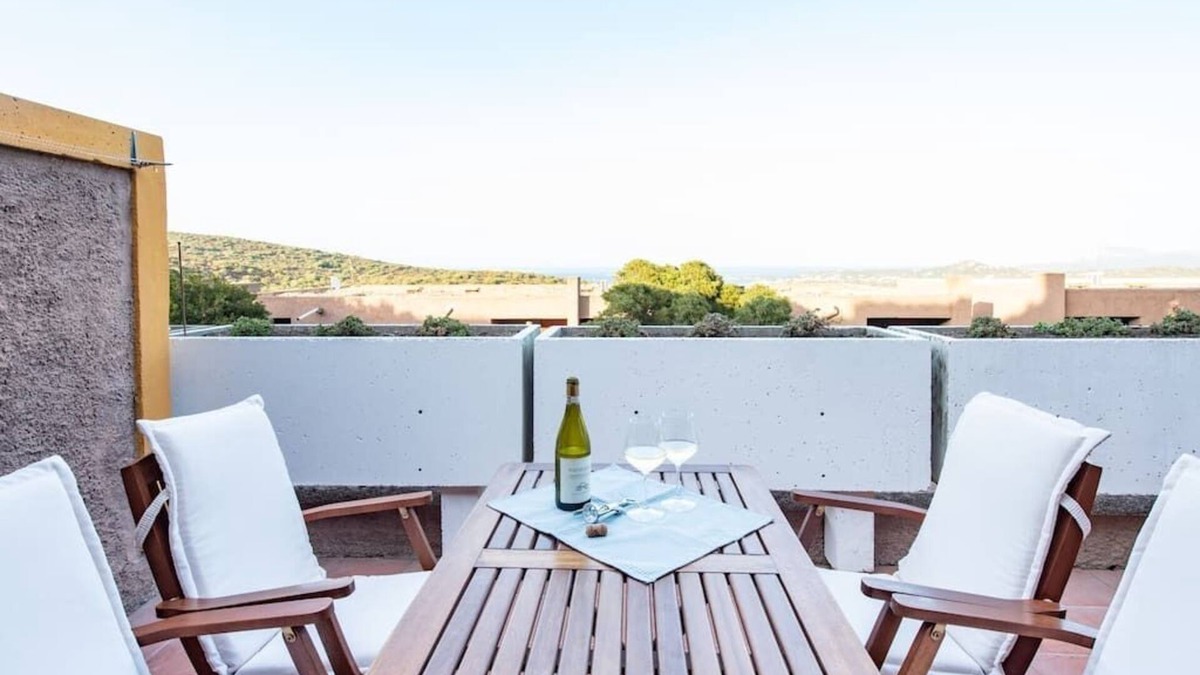 Cugnana Verde Apartment | Appartamento Rena Bianca - the place to start for the most beautiful beaches
