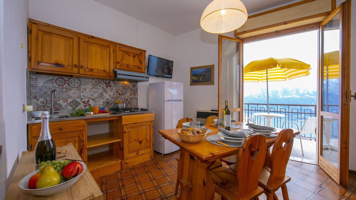 Tremosine Apartment | Appartamento Secrel 11, Tremosine, Italy