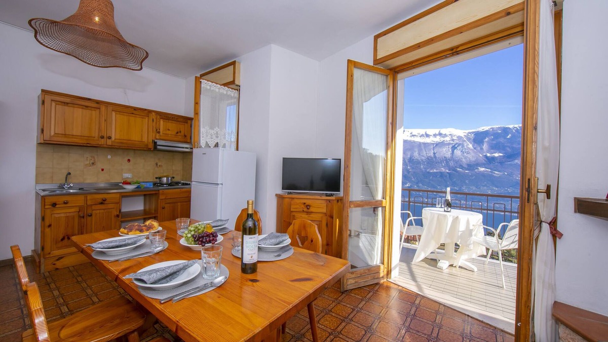 Tremosine Apartment | Appartamento Secrel 7, Tremosine, Italy