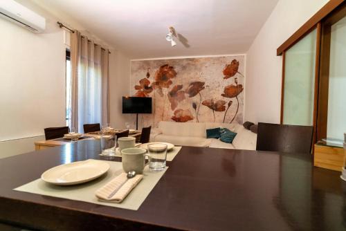 Sermoneta Apartment | Appartamento Sermoneta - vicino Stazione FS - Warm
