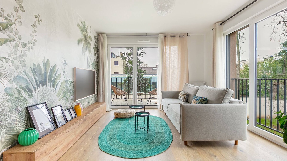 Chennevieres-sur-Marne Apartment | Appartement Luxueux Hyper Centre Ville. Proche Paris et Disneyland