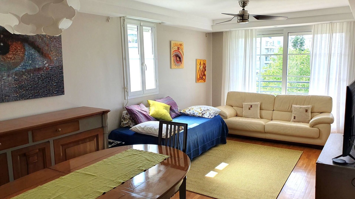 Montigny-le-Bretonneux Apartment | Appartement Résidentiel au Vert et au Frais