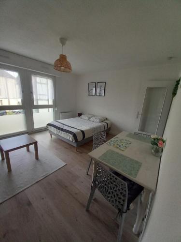Saint-Jacques-de-la-Lande Apartment | Appartement rénové et équipé