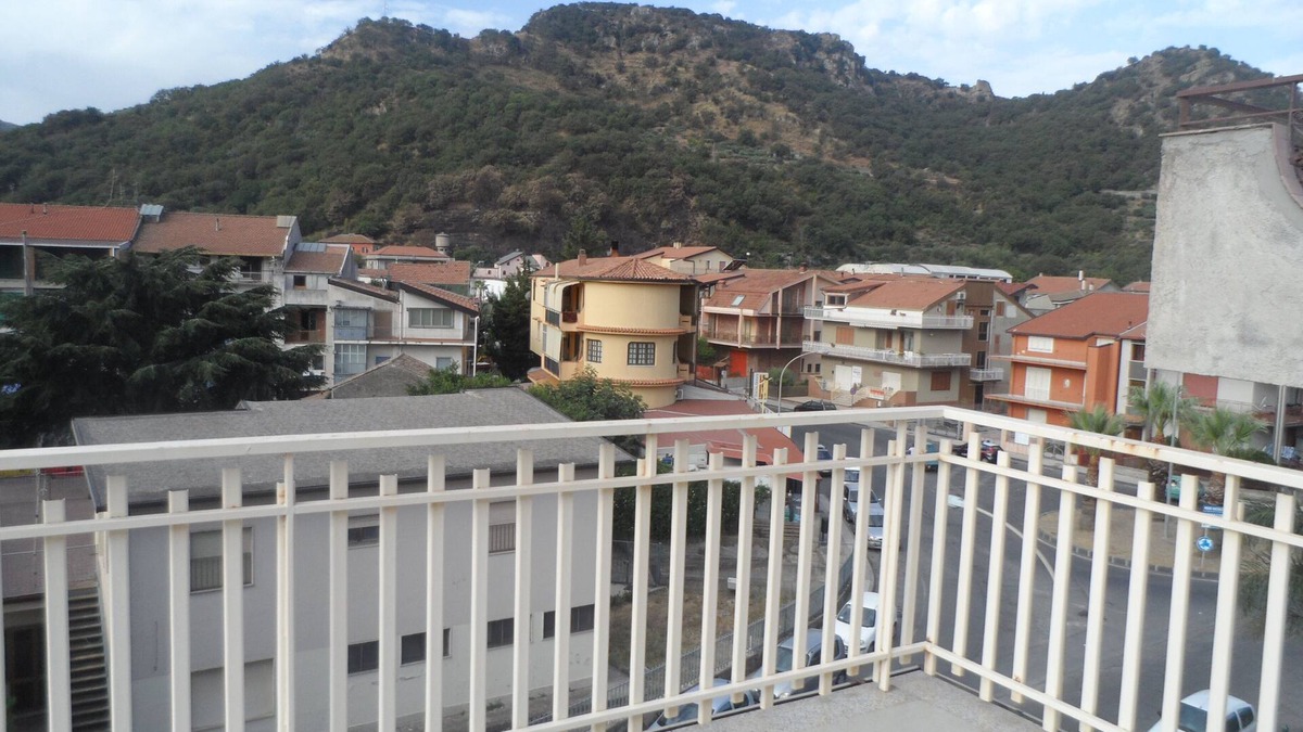 Francavilla di Sicilia Apartment | Appartement