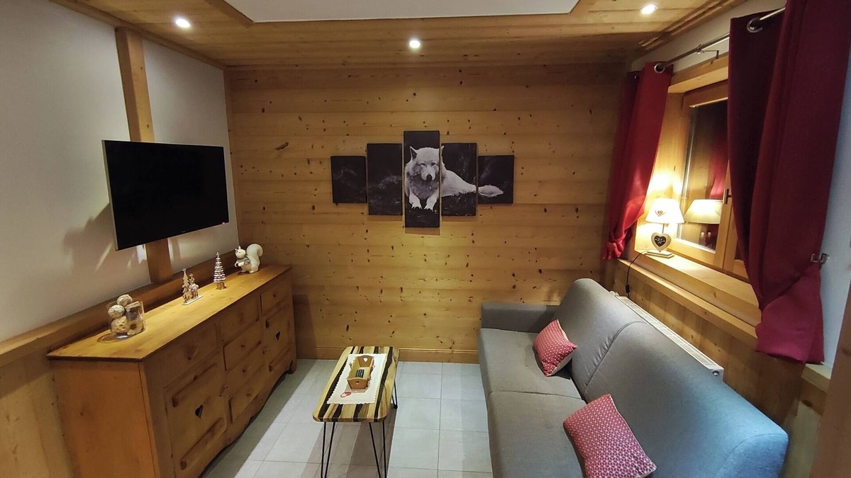 Champagny-en-Vanoise Apartment | Appartement neuf 4 pers Champagny en Vanoise/La Plagne.