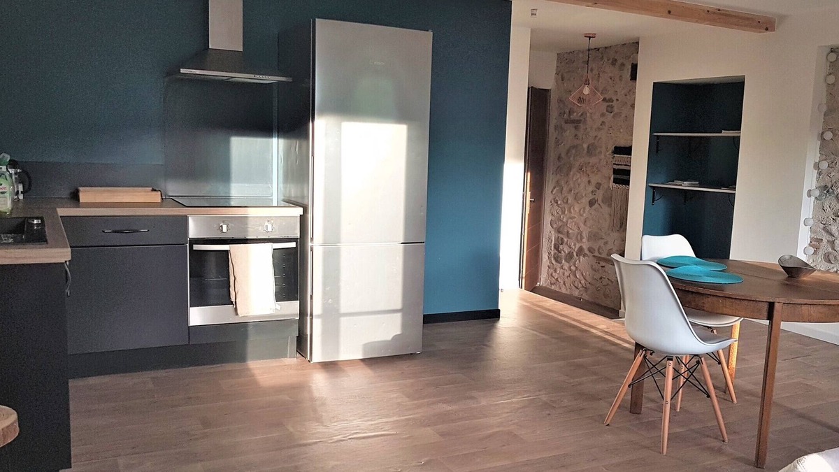 Saint-Jean-en-Royans Apartment | Appartement Chaleureux au Pieds des Montagnes