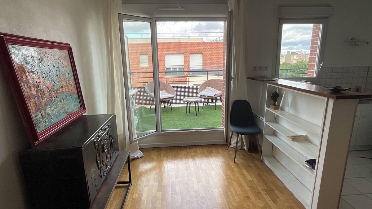 Les Puces de Saint-Ouen Apartment | Appartement Saint Ouen 42m2 +terrasse Proche Ligne 13 et 14