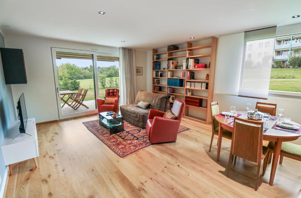 Villars-sur-Glane Apartment | Appartement élégant avec terrasse privée