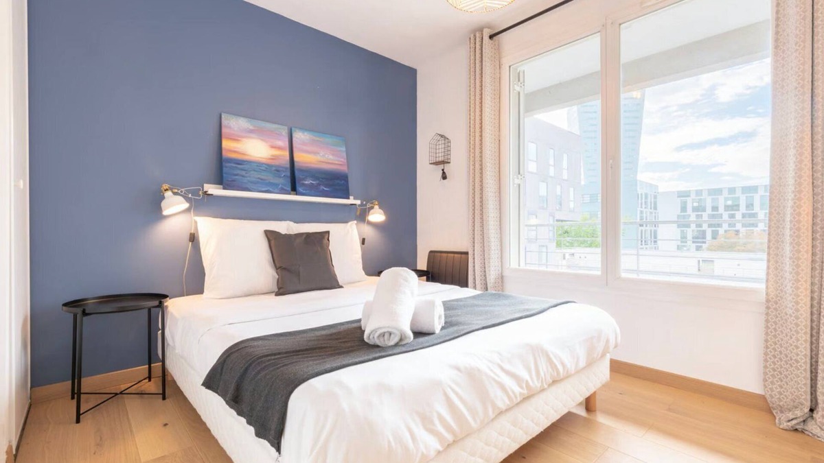 Saint-Maurice Pellevoisin Apartment | Appartement équipé proche gares + parking !