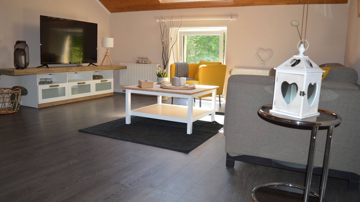 Saint-Leger Apartment | Appartement 2 Chambres Tout Confort Avec Terrasse à L'orée de la Forêt Gaumaise