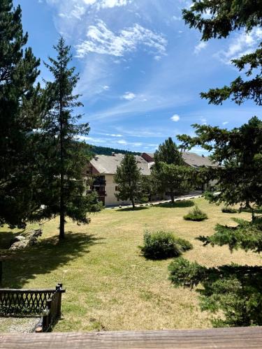 Ancelle Apartment | Appartement 4 couchages avec terrasse et local à vélos