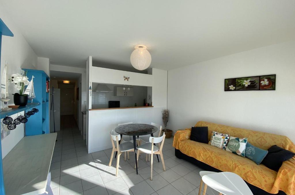 Fouras Apartment | Appartement 4 personnes, rez-de-chaussée, piscine, plage à 200 m, wifi - FR-1-709-32