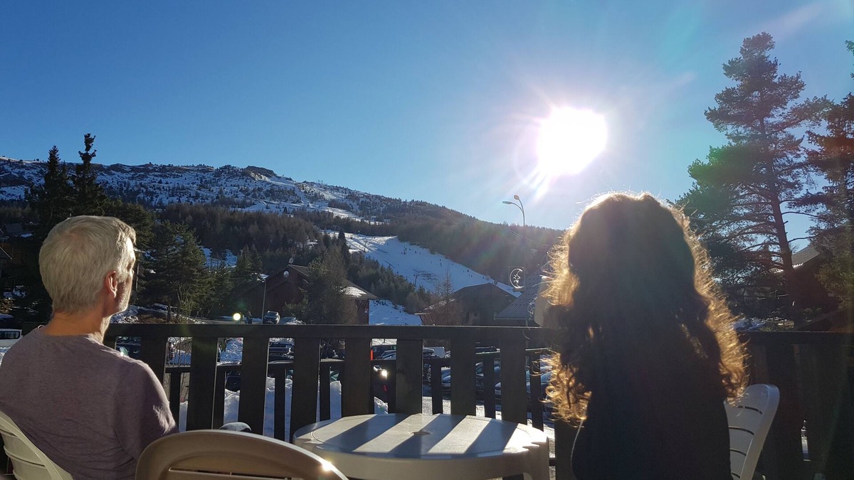 La Joue du Loup Apartment | Appartement 5P Dans Chalet Plein sud au Coeur de La Joue du Loup