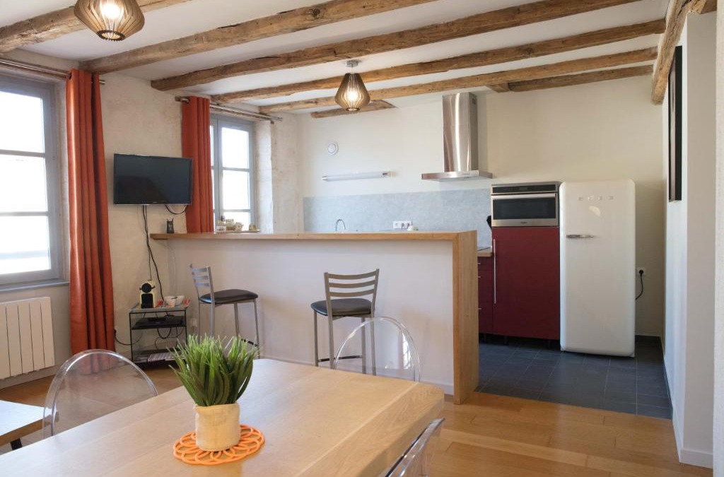 Tournus Apartment | Appartement A-Mi-Chemin - Centre-ville de Tournus