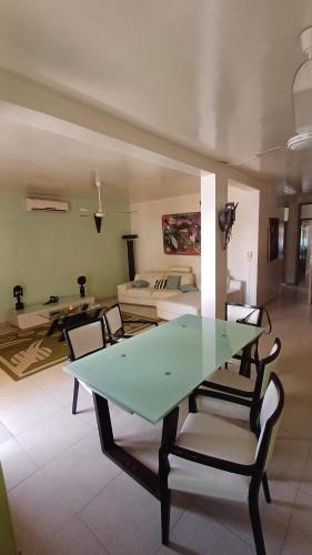 Saly Apartment | Appartement "AMINA" mit Pool