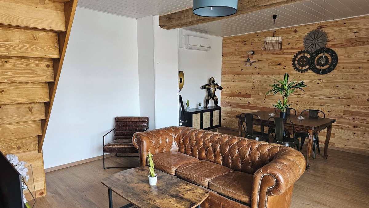 Coulanges Apartment | Appartement Atypique Renove a Neuf