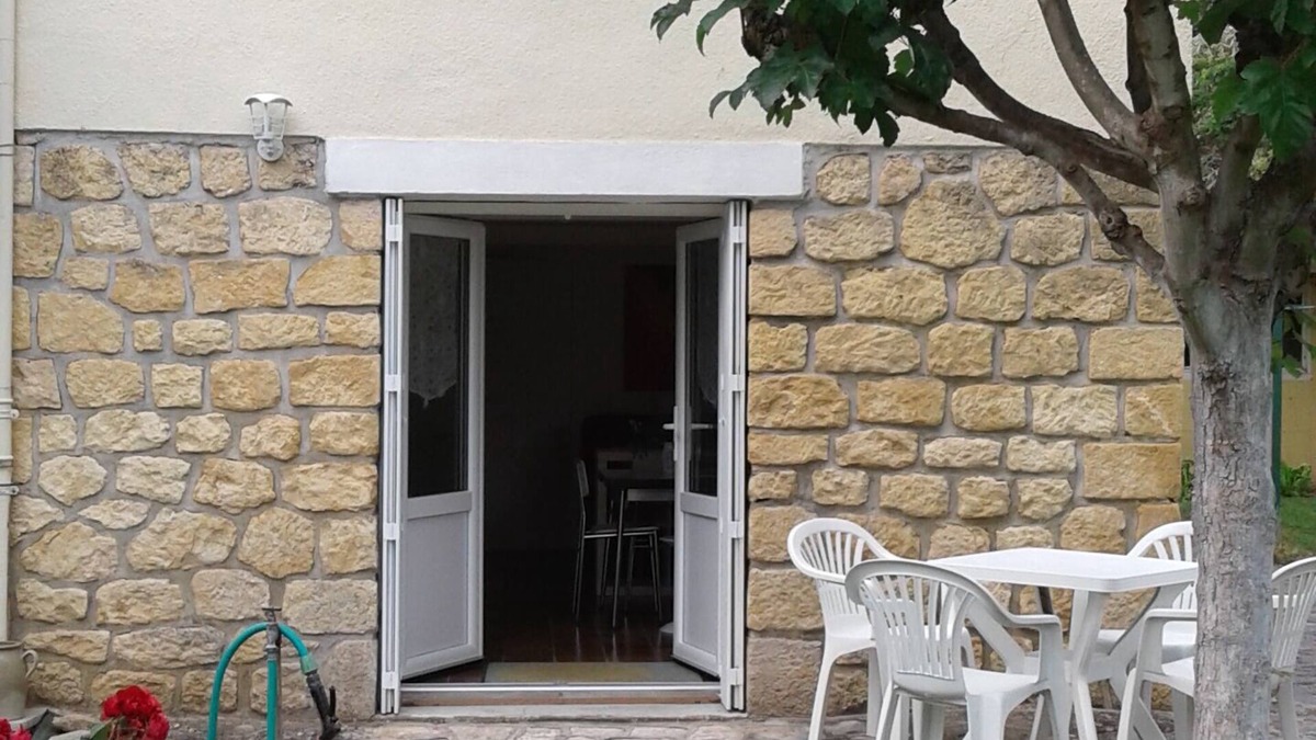 Montignac Apartment | Appartement au Calme Dans un Parc Ombragé