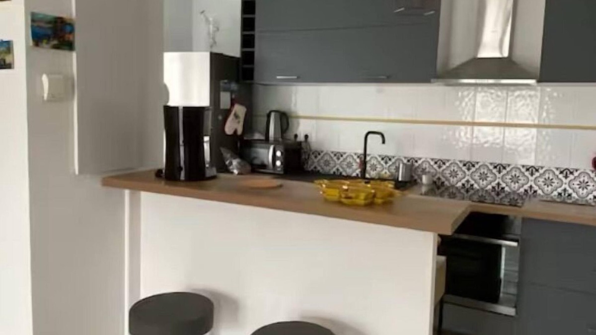 Port-des-Barques Apartment | Appartement Avec Balcon à Port des Barques , vu sur Lestuaire de la Charente