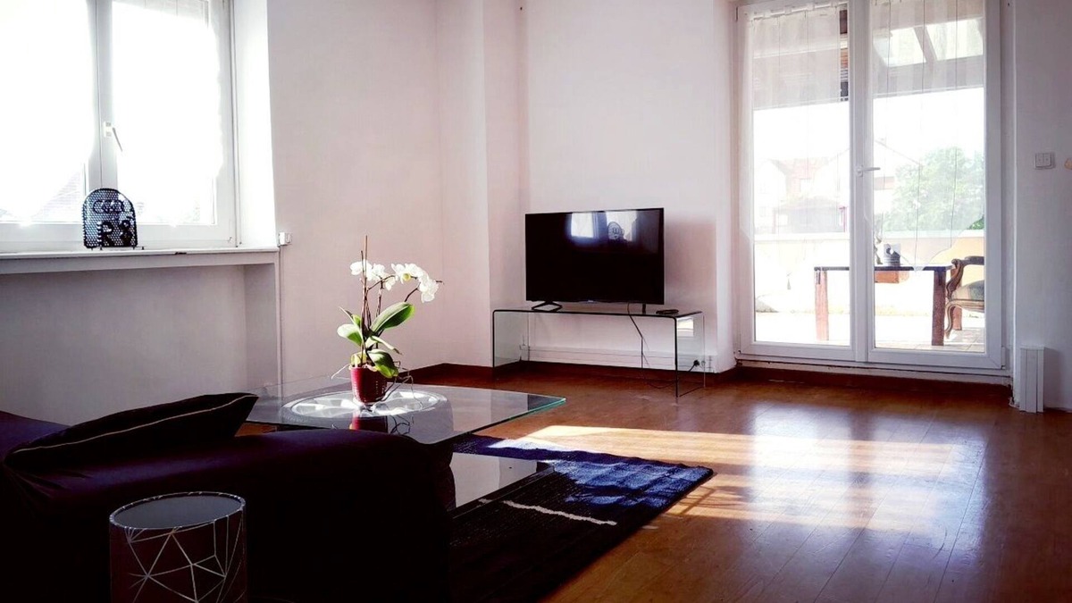 Crehange House | Appartement Avec la Terrasse Couverte à 2.1 km du Golf