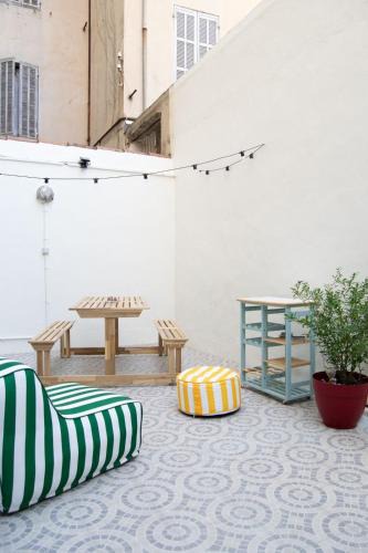 La Conception Apartment | Appartement avec terrasse authentique à Marseille