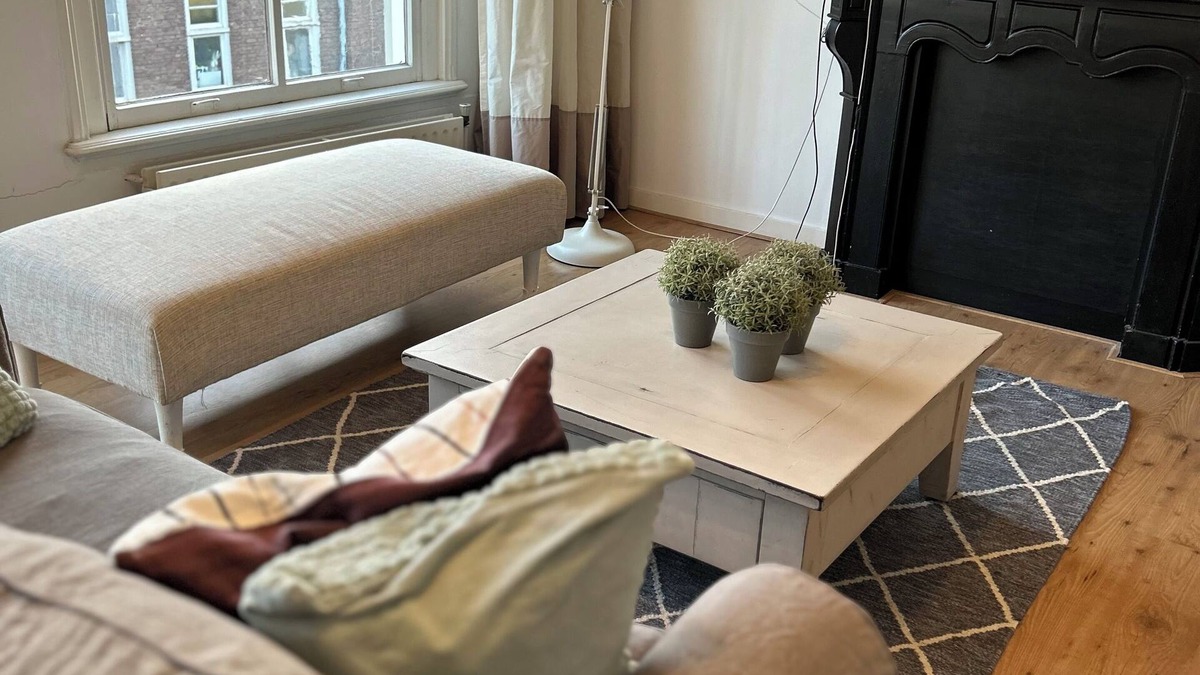 Zaltbommel Apartment | Appartement Bommel second floor historic center.