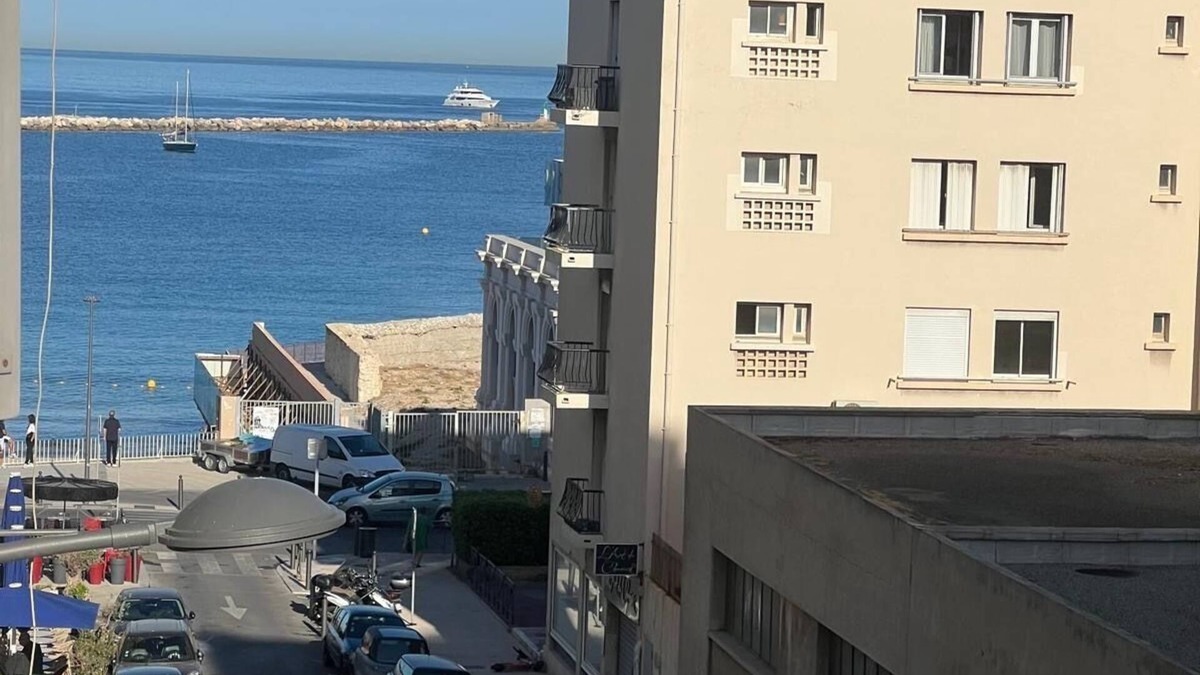 Le Pharo Apartment | Appartement Bord de mer Situé Dans le 7e, Proche de Tous Commerce et Transports