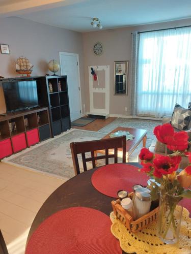 Longueuil Apartment | Appartement Cartier 2