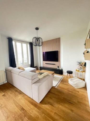 Saint-Gratien Apartment | Appartement chaleureux et lumineux en plein centre, à 10 min du RER