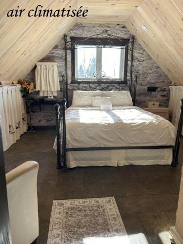 Chicoutimi Apartment | Appartement champêtre