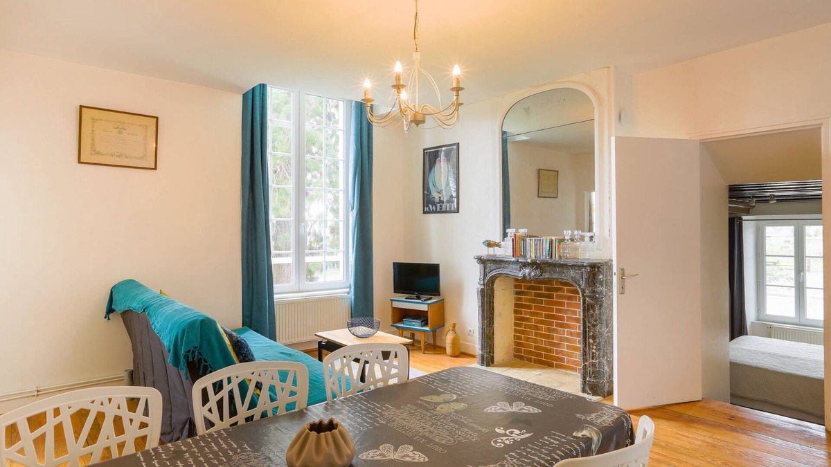 Bons-Tassily Apartment | Appartement Comfortable dans Chateau XVII ème s
