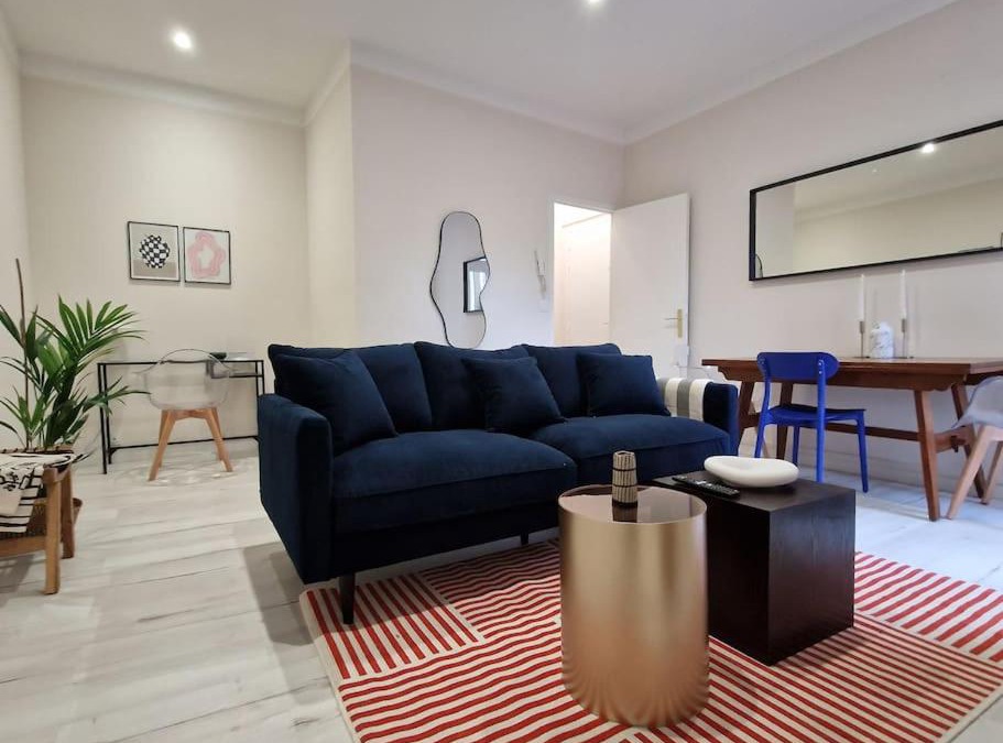 Saint-Serge Apartment | Appartement Cosy centre-ville