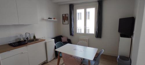Conches-en-Ouche Apartment | Appartement cosy plein centre