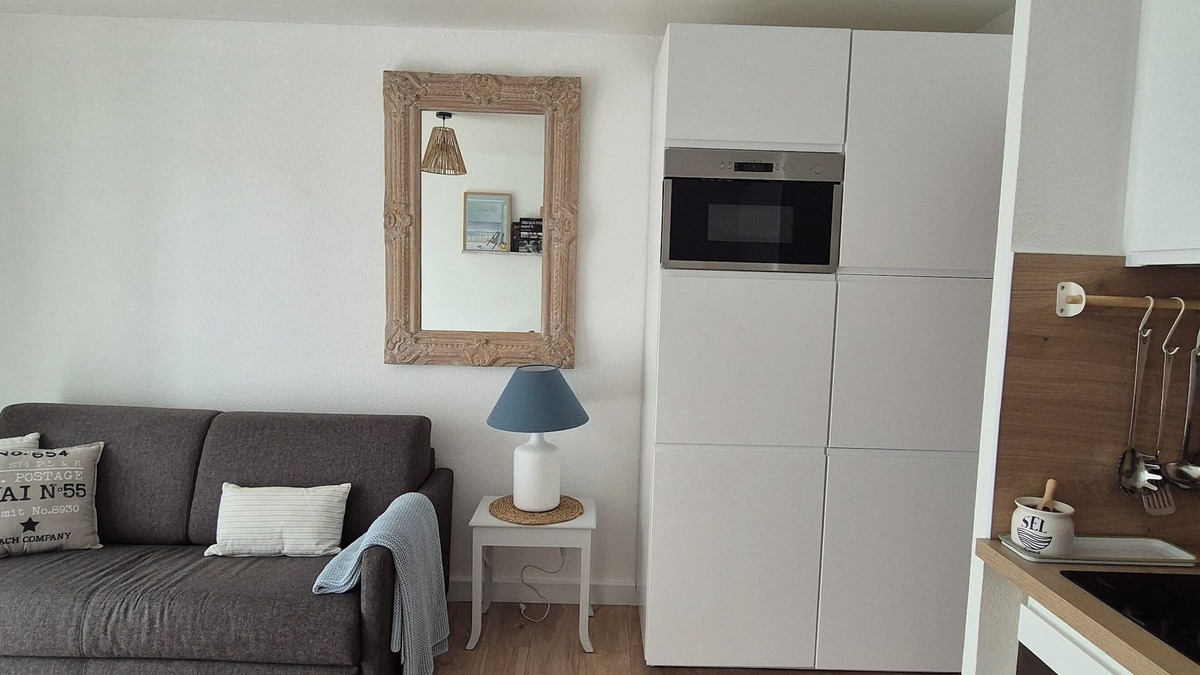Saint-Marc-sur-Mer Apartment | Appartement Cosy et Chaleureux à 100m de la Plage, au Centre de St Marc sur Mer!