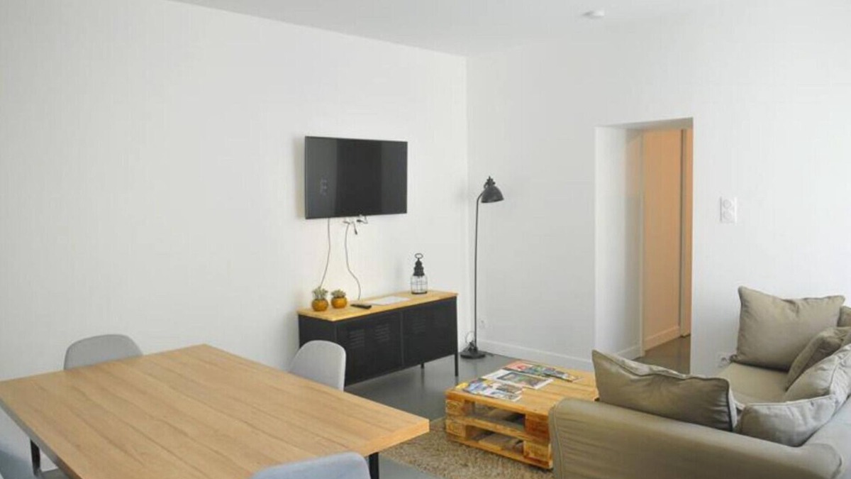 Lalinde Apartment | Appartement D'une Chambre Dans une Charmante Maison au Cœur de Lalinde