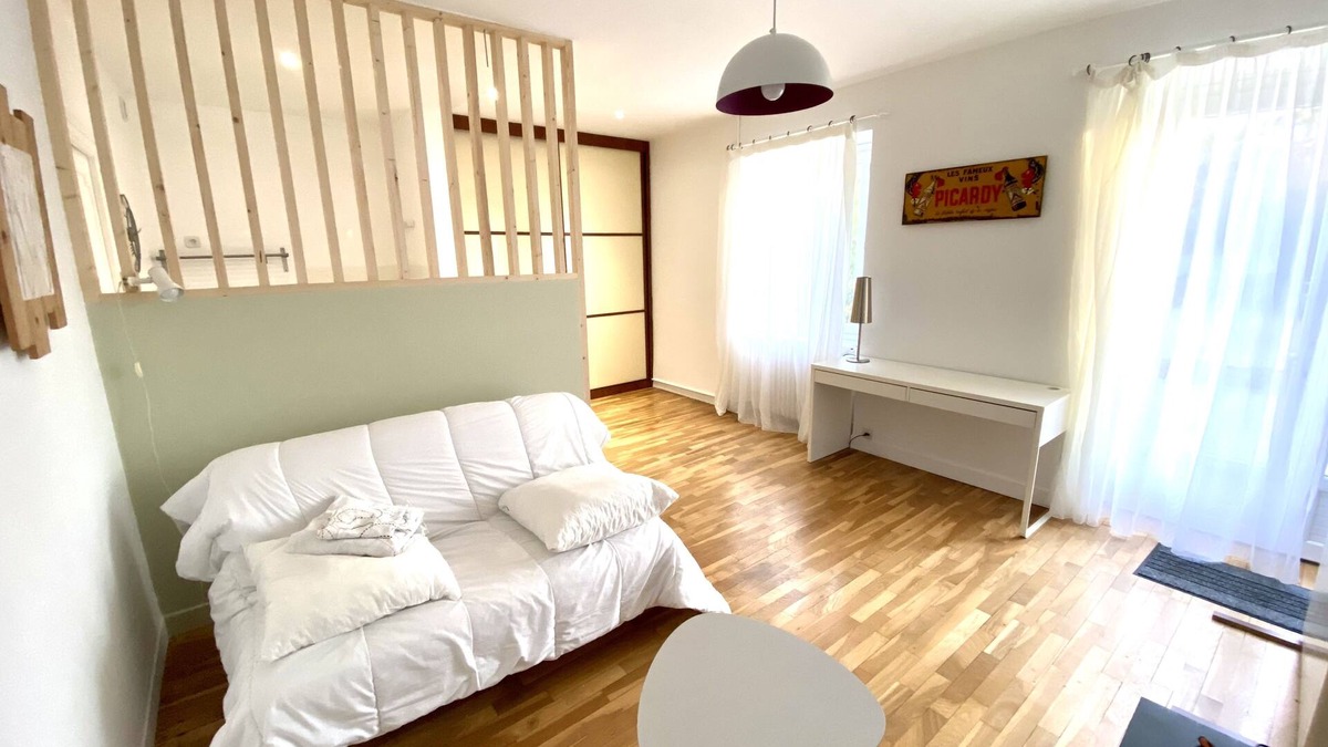 Cesson-Sevigne Apartment | Appartement dans un corps de ferme