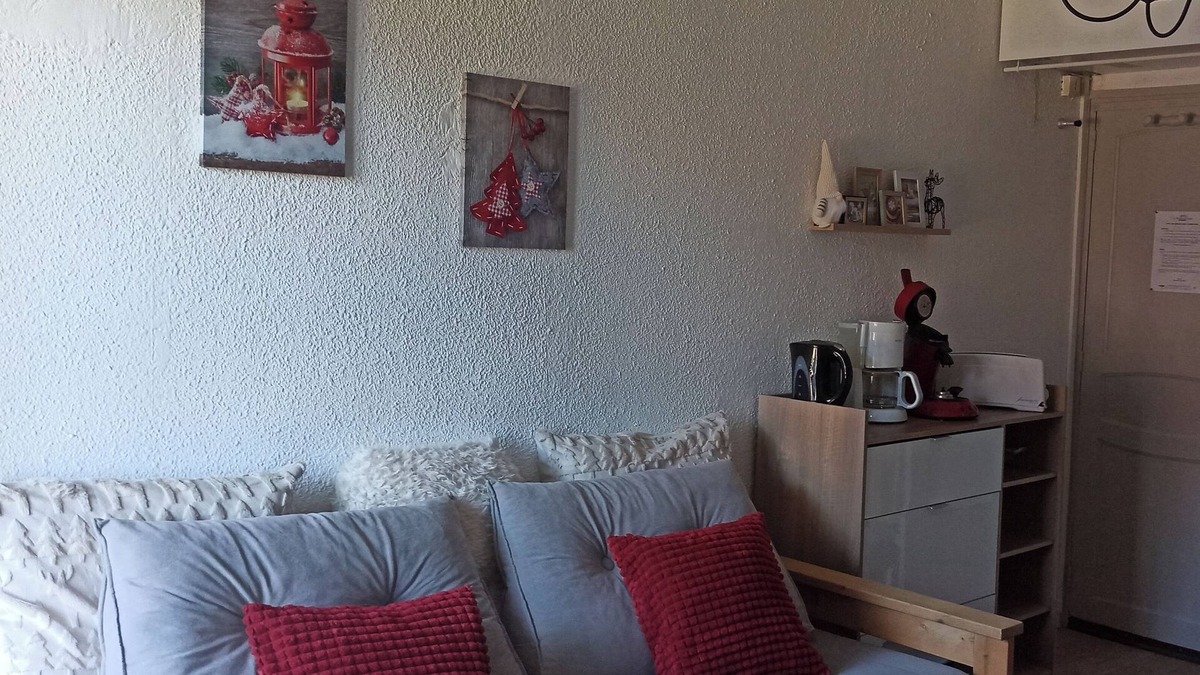 Guzet Neige Apartment | Appartement de 32 m2 Avec Grand Balcon, au Pieds des Pistes, Dans les Pyrénées